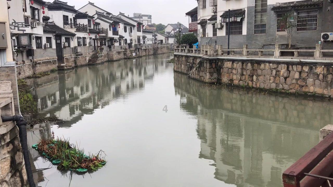 逃出神秘别墅