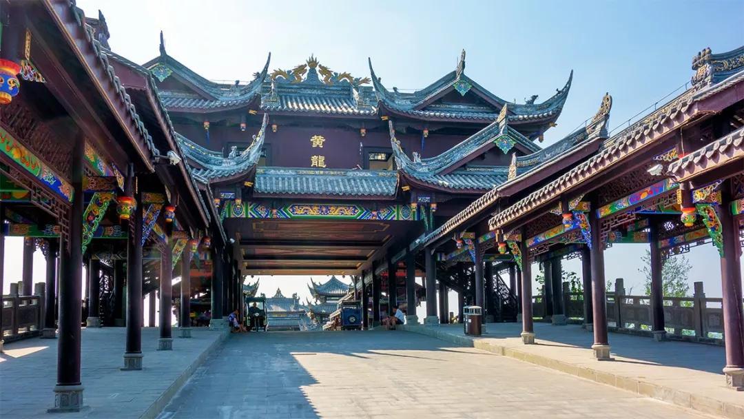 杀出重围人类分裂